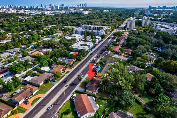 Green Oaks, 1466 NE 135th St, North Miami, Florida 33161, image 1