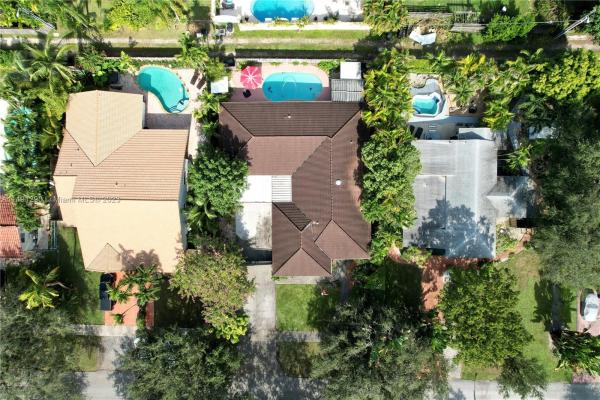 Kent Estates, 561 Wren Ave, Miami Springs, Florida 33166, image 2