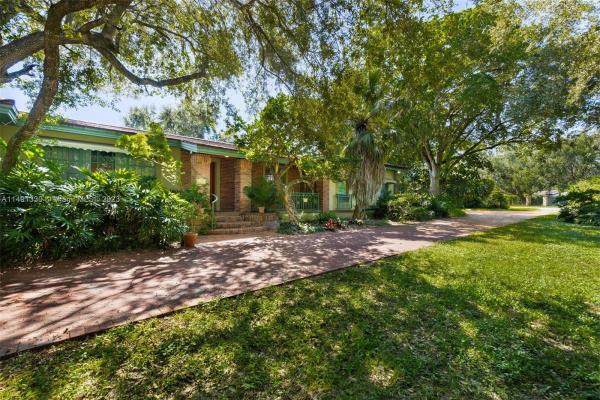 Sudlow Park, 6401 SW 73rd Ct, Glenvar Heights, Florida 33143, image 2