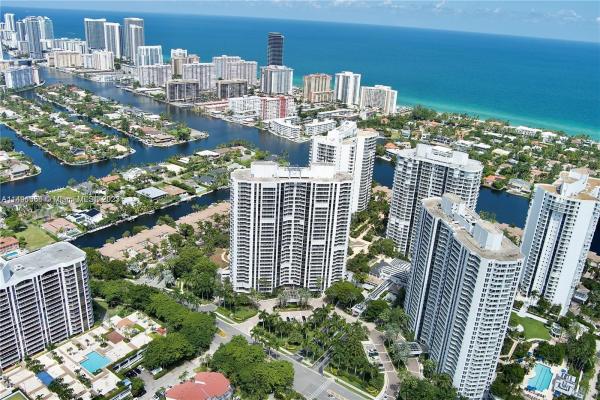 North Tower At The Point, 21205 Yacht Club Dr #1004, Aventura, Florida 33180, image 1