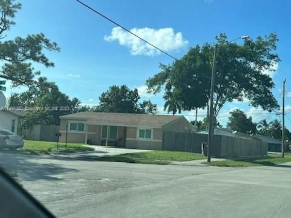 Driftwood Acres, 6901 Park St, Hollywood, Florida 33024, image 2