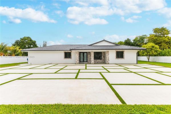 Bird Road Farmsites, 11877 SW 47th St, Kendale Lakes, Florida 33175, image 1