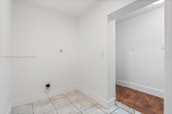 High House, 2961 NW 185th Ter, Miami Gardens, Florida 33056, image 2
