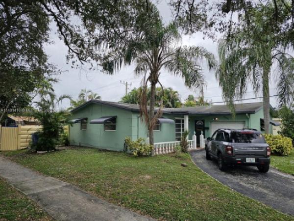 Driftwood Plaza, 6391 Raleigh St, Hollywood, Florida 33024, image 2