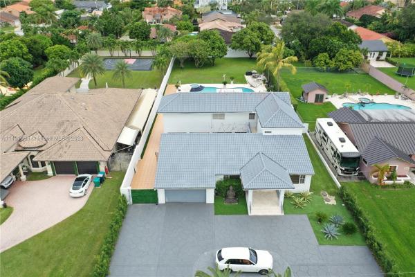 J G Heads Farms, 13815 SW 38th St, Tamiami, Florida 33175, image 3