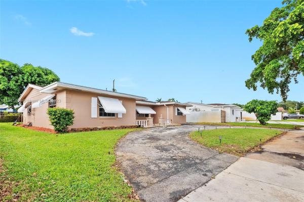 Boulevard Heights, 1132 NW 76th Ave, Hollywood, Florida 33024, image 3