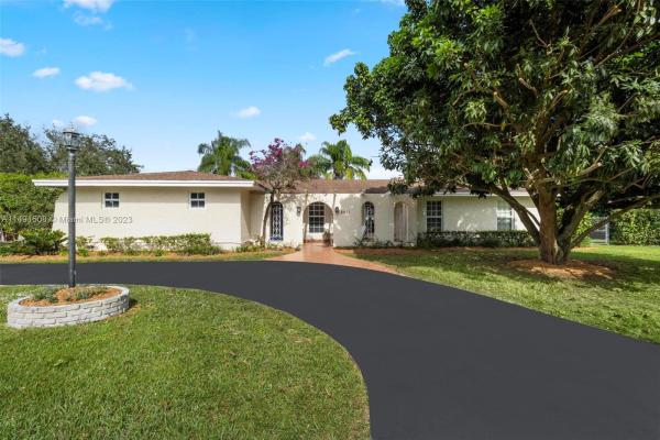 Jonathan Acres, 8621 SW 146th St, Palmetto Bay, Florida 33158, image 1