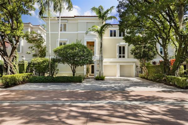 Bayshore Villas, 3509 Bayshore Villas Dr, Miami, Florida 33133, image 1