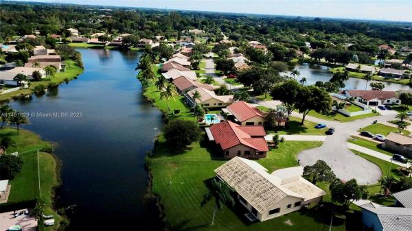 Falcon's Lea, 15011 Featherstone Way, Davie, Florida 33331, image 1