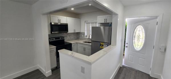 Tamarac Lakes North, 2418 NW 52nd St #2418, Tamarac, Florida 33309, image 1