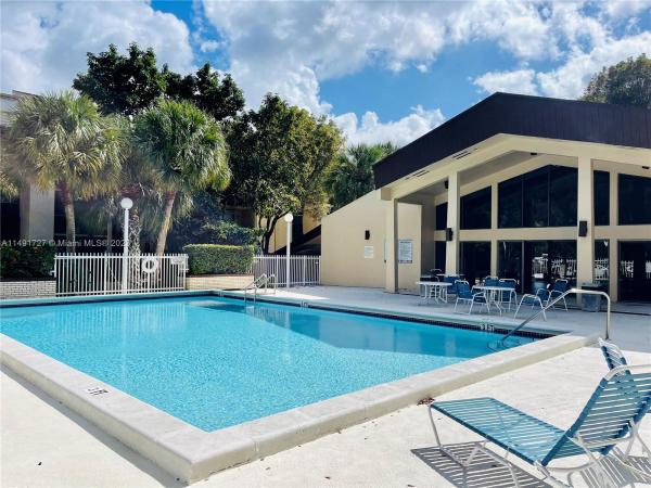 Promenade At Kendale Lakes, 14301 N Kendall Dr #203B, Kendall, Florida 33186, image 3