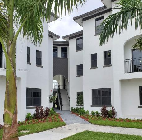 Century Park South, 15650 SW 136th St #106, Kendall, Florida 33196, image 1