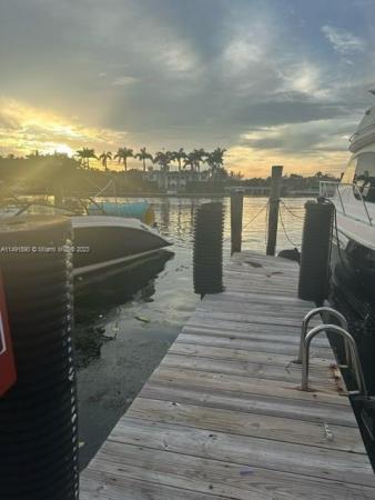 The Carriage Club, 5005 Collins Ave #s-3, Miami Beach, Florida 33140, image 3