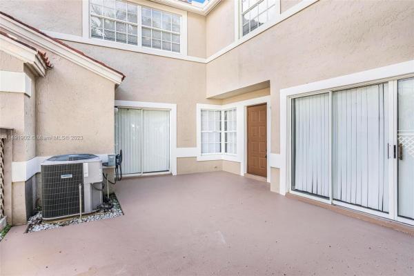 Embassy Courts, 11078 Mainsail Dr, Cooper City, Florida 33026, image 2