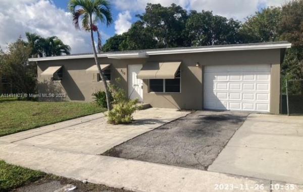 Jefferson Manor, 310 Washington Ave, Delray Beach, Florida 33444, image 1