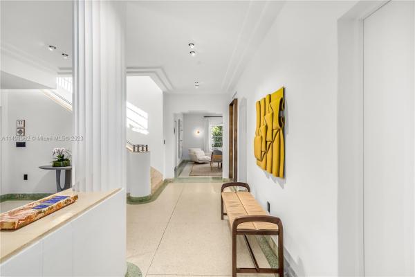 Beach View, 6000 Pine Tree Dr, Miami Beach, Florida 33140, image 3