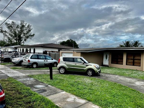 Le Jeune Park, 637 E 52nd St, Hialeah, Florida 33013, image 1