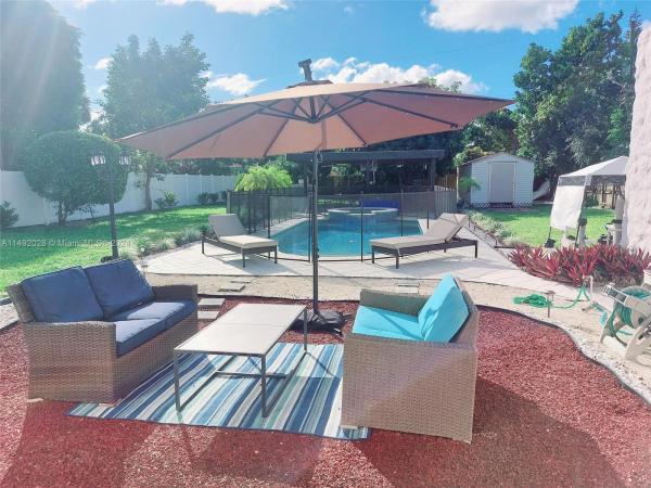 Hollywood Little Ranches, Hollywood, Florida 33020, image 1
