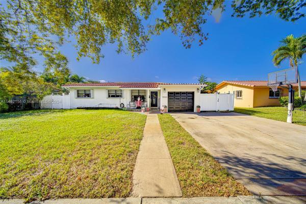 East Bass Lake Estates, 1040 N Royal Poinciana Blvd, Miami Springs, Florida 33166, image 2
