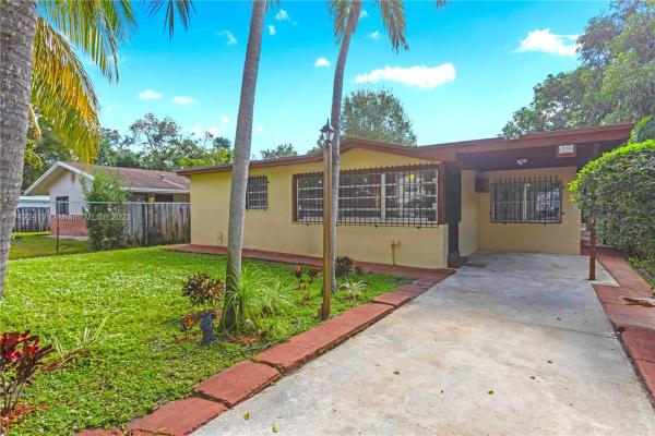 Croissant Park River, 220 SW 11th St, Fort Lauderdale, Florida 33315, image 1