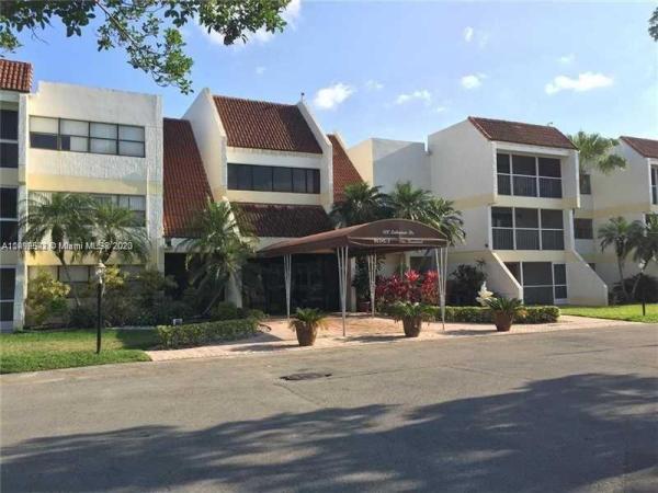 Racquet Club Village, 100 Lakeview Dr #206, Weston, Florida 33326, image 1
