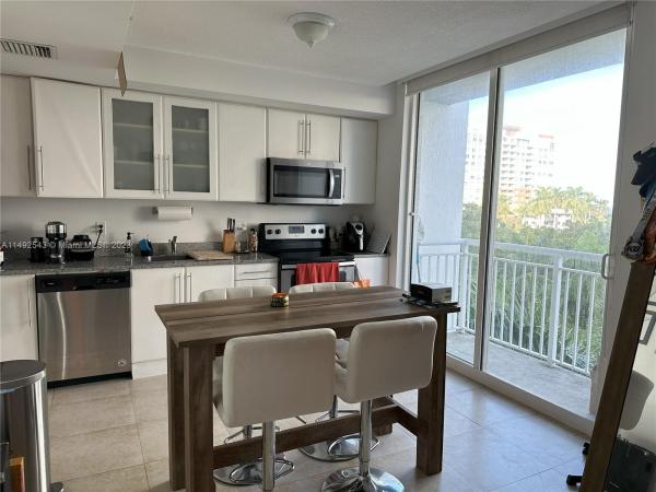 1800 Biscayne Plaza, 275 NE 18th St #508, Miami, Florida 33132, image 1
