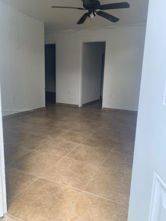 Goulds No HOA, 11501 SW 215th St, Goulds, Florida 33189, image 3