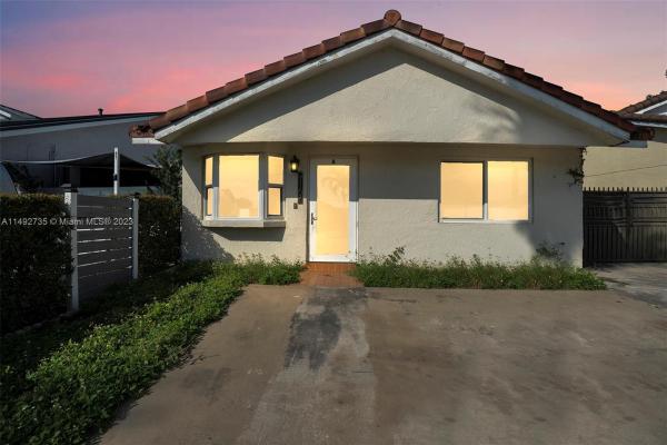 Maria Teresa, 9167 NW 113th St, Hialeah Gardens, Florida 33018, image 1