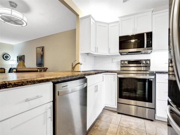 Clover Gardens, 5000 NW 36th St #512, Lauderdale Lakes, Florida 33319, image 1