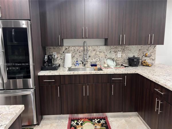 Pine Lake Village, 8879 Fontainebleau Blvd #101, Fountainebleau, Florida 33172, image 1