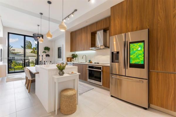 Ten30 South Beach, 1030 15th St #205, Miami Beach, Florida 33139, image 1