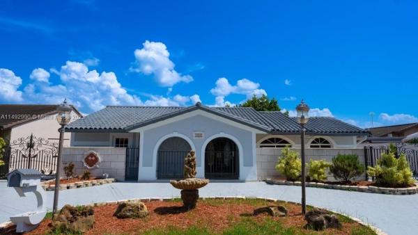 The Cloisters, 13226 SW 26, Tamiami, Florida 33175, image 1