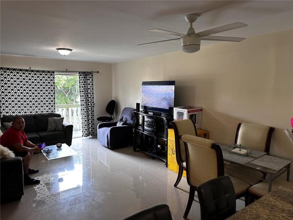 Ola, 15201 NE 6th Ave #C201, Golden Glades, Florida 33162, image 2