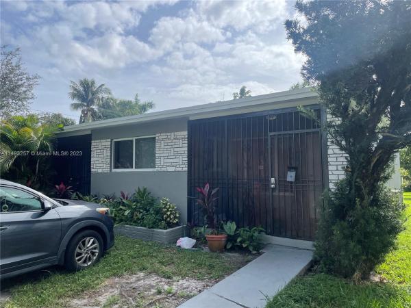 Biscayne Court, 1446 NE 118th Ter, North Miami, Florida 33167, image 3