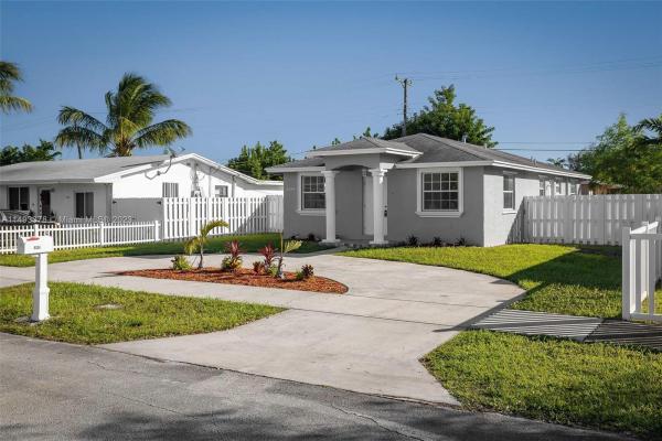 Gracewood, 6324 Taylor St, Hollywood, Florida 33024, image 3