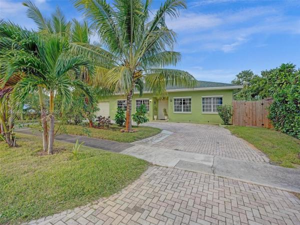 Lantana Heights, 1001 W Branch St, Lantana, Florida 33462, image 2