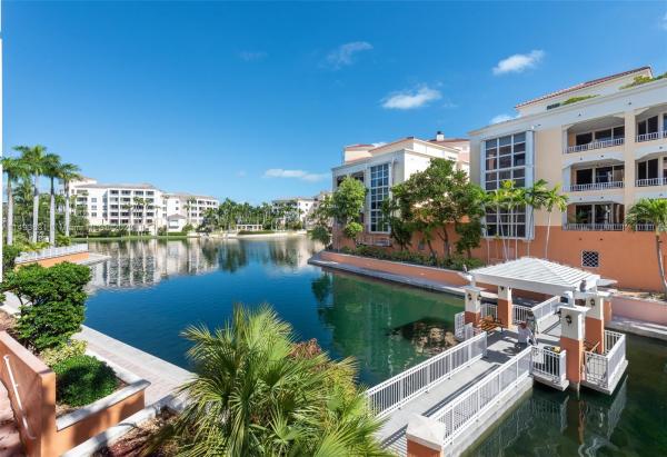Lake Villa, 737 Crandon Blvd #202, Key Biscayne, Florida 33149, image 1