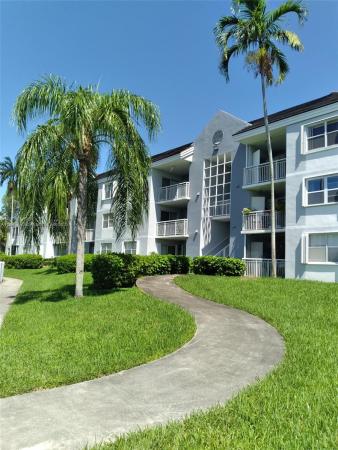 Le Club At Old Cutler, 8660 SW 212 St #108, Cutler Bay, Florida 33189, image 2