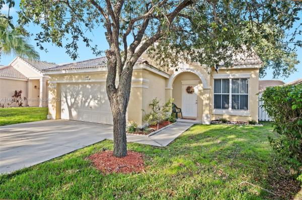 Savannah Falls, Weston, Florida 33327, image 1