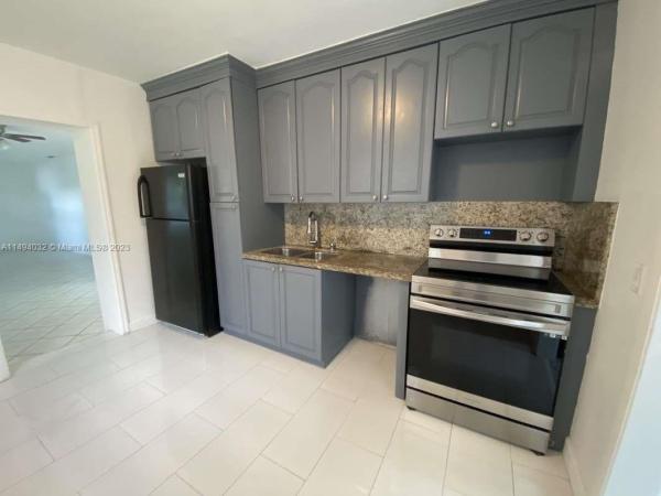 Opa-Locka Residential, 1031 Atlantic Ave, Opa-Locka, Florida 33054, image 3