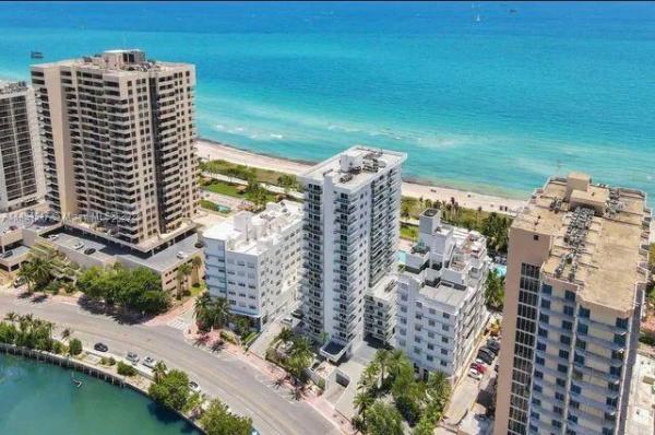 The Royal Club, 2457 Collins Ave #508, Miami Beach, Florida 33140, image 2