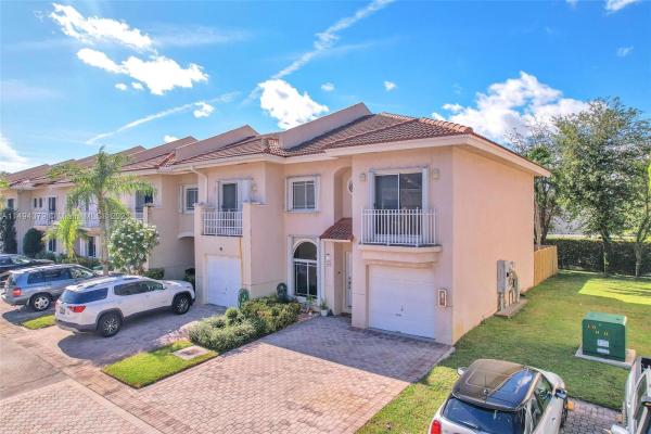 Tiffany Of Kendall, 10180 SW 88th St #408, Kendall, Florida 33176, image 3