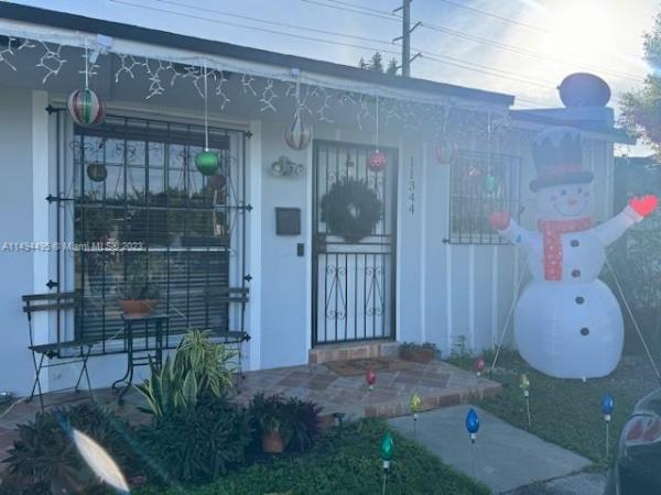 Richmond Townhouse, 11344 SW 151st Ter, Richmond Heights, Florida 33176, image 1