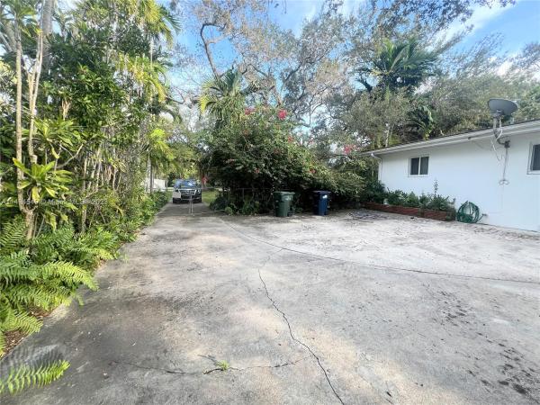 La Hamaca, 5400 SW 63rd Ave, South Miami, Florida 33155, image 3