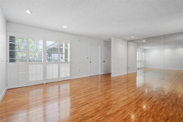 Spanish Villas, 6506 Kendale Lakes Dr #309, Kendale Lakes, Florida 33183, image 3