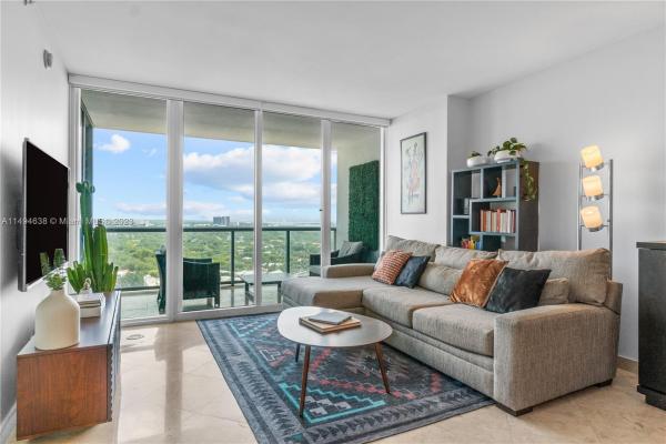 Blue On The Bay, 601 NE 36th St #2004, Miami, Florida 33137, image 1