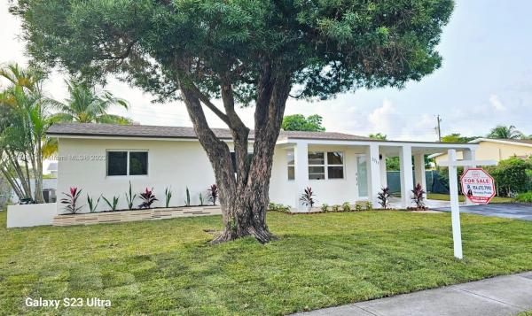 Bonnie Loch, 3711 NW 4th Ave, Deerfield Beach, Florida 33064, image 1