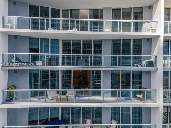 Icon Brickell Tower 1, 475 Brickell Ave #3509, Miami, Florida 33131, image 3