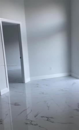 Hunter Glen, 1324 E Glen Oak Rd, North Lauderdale, Florida 33068, image 1