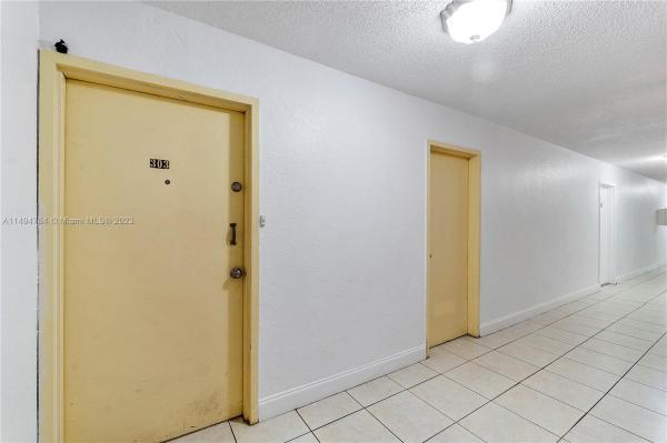 Dadeland Place, 9001 SW 77th Ave #C303, Kendall, Florida 33156, image 1
